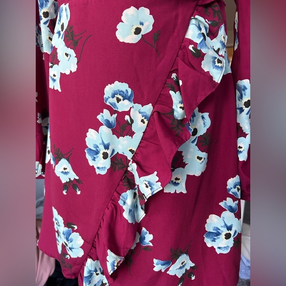 Lulu’s Floral Feminine Wrap Dress in Burgundy and Blue size small - Picture 6 of 14